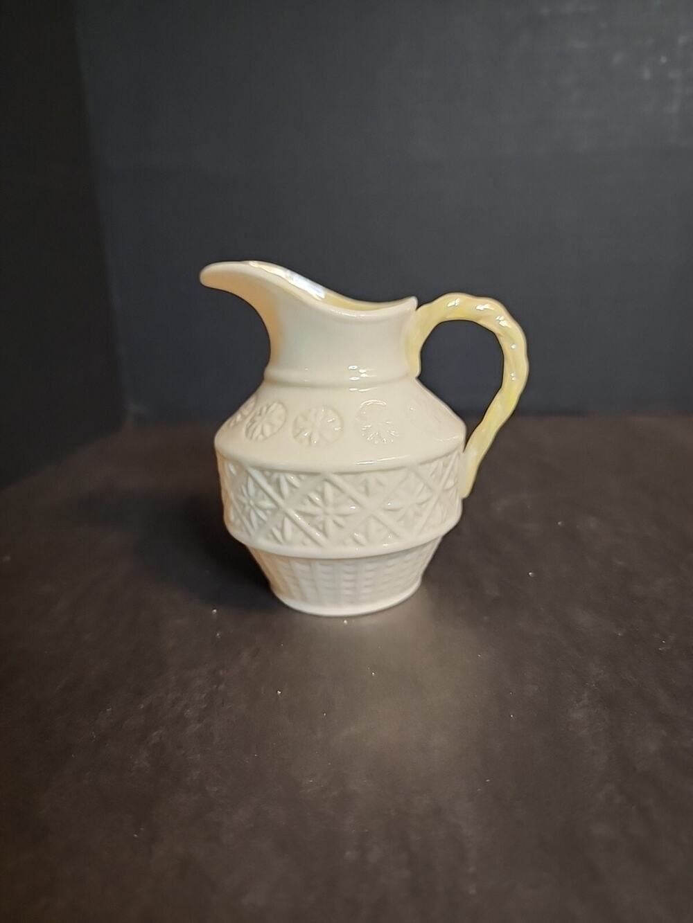 Vtg Belleek Ireland Cleary Creamer Yellow Luster Accent 6th Green Mark 1965-1980